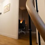 Au Coeur Du Quartier Historique - Maison Alternativi Hotel *