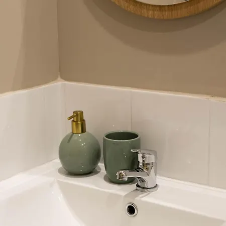 Au Coeur Du Quartier Historique - Maison Alternativi Hotel *