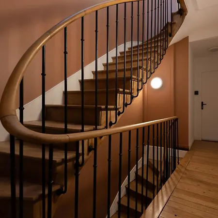 Au Coeur Du Quartier Historique - Maison Alternativi Hotel
