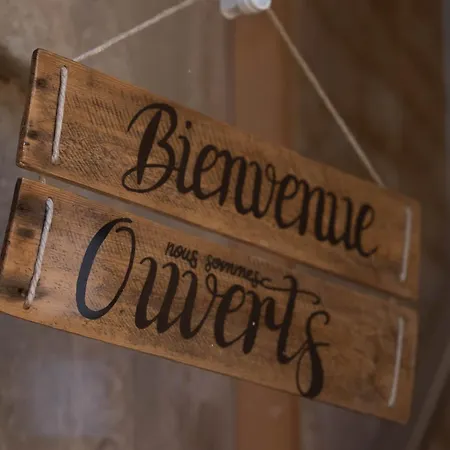 Hotel Au Coeur Du Quartier Historique - Maison Alternativi *