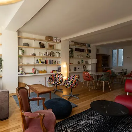 Hotel Au Coeur Du Quartier Historique - Maison Alternativi *