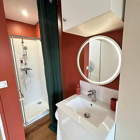 Hotel Au Coeur Du Quartier Historique - Maison Alternativi Caen