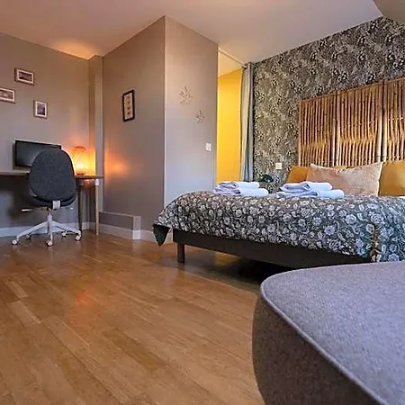 Hotel Au Coeur Du Quartier Historique - Maison Alternativi