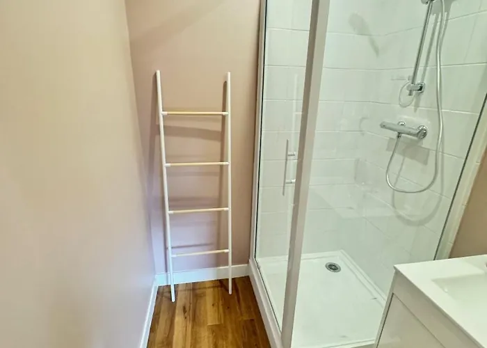 Au Coeur Du Quartier Historique - Maison Alternativi 호텔 캉