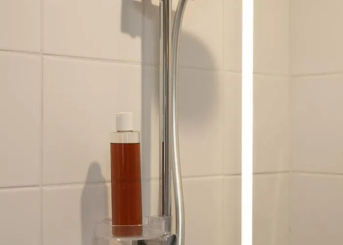 Otel Au Coeur Du Quartier Historique - Maison Alternativi *