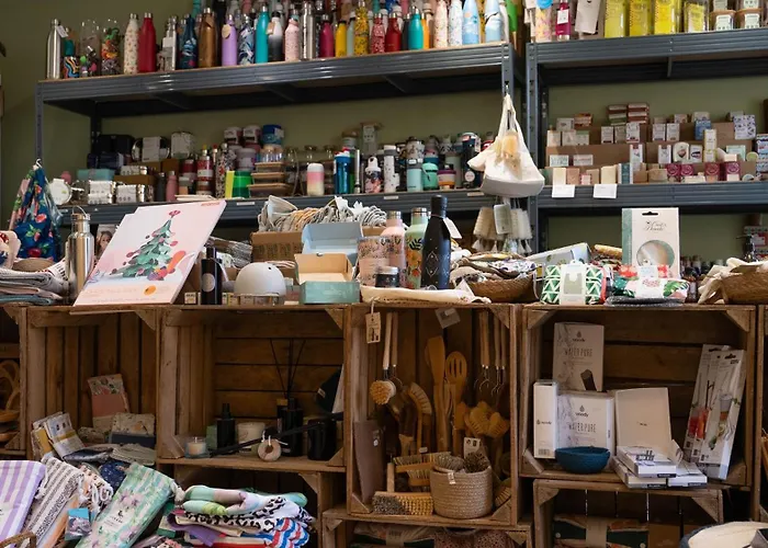 Au Coeur Du Quartier Historique - Maison Alternativi