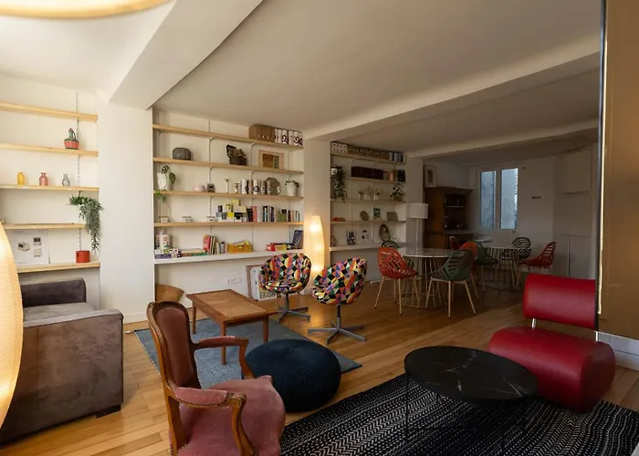 Hotel Au Coeur Du Quartier Historique - Maison Alternativi *