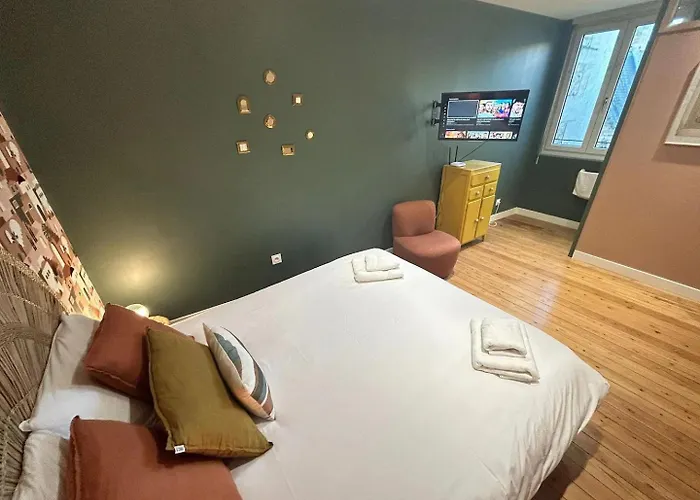 Au Coeur Du Quartier Historique - Maison Alternativi Otel