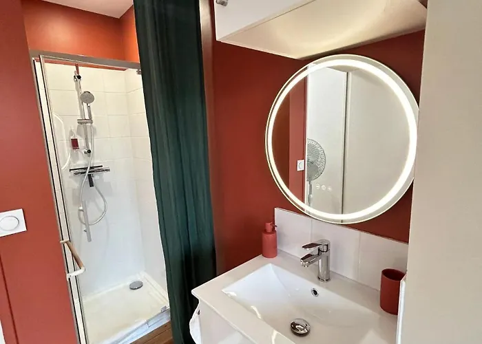 Otel Au Coeur Du Quartier Historique - Maison Alternativi Caen