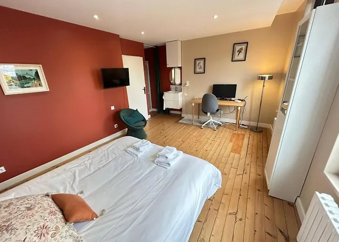 Au Coeur Du Quartier Historique - Maison Alternativi Otel *